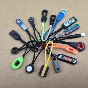 Kunden spezifisches Logo Multi Color Personal ized R5 # Hochwertige benutzer definierte Reiß verschluss Abzieher Reiß verschluss Pull Kunststoff Gummi Reiß verschluss Kopf Schieber - Product Image 2