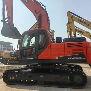 รถขุดขนาดใหญ่ Doosan Dx225lc-9c มือสอง ราคาถูก น้ำหนัก 22 ตัน รับประกัน 1 ปี พร้อมเครื่องยนต์ มอเตอร์ และชุดตีนตะขาบ ขาย - Product Image 1