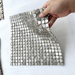 Forme irrégulière Mini <span class=keywords><strong>carré</strong></span> mat argent gris aluminium massif <span class=keywords><strong>mosaïque</strong></span> en métal processus de <span class=keywords><strong>dessin</strong></span> texture biseautée mur <span class=keywords><strong>mosaïque</strong></span> en métal - Product Image 6