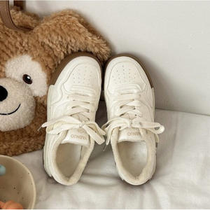 <span class=keywords><strong>Scarpe</strong></span> da <span class=keywords><strong>Donna</strong></span> in Pelle Sintetica Bianca Stile Coreano, Nuova Collezione Autunno 2025, Sneakers Casual con Suola Spessa - Product Image 2