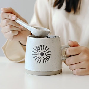 Taza <span class=keywords><strong>de</strong></span> cerámica Lelyi American Retro pintada a mano con <span class=keywords><strong>sol</strong></span> y luna, taza <span class=keywords><strong>de</strong></span> <span class=keywords><strong>café</strong></span> Simple creativa <span class=keywords><strong>de</strong></span> alto valor - Product Image 4