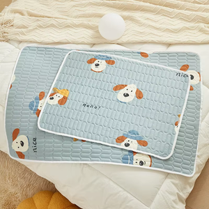 Coussin d'urine absorbant à cinq couches en coton tissé de classe Anti-acariens motif de dessin animé antidérapant imperméable coussin d'allaitement bébé poussette - Product Image 2