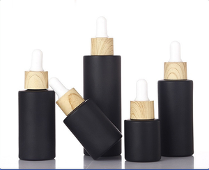 Botella de Perfume de <span class=keywords><strong>Vidrio</strong></span> Mate Negro <span class=keywords><strong>con</strong></span> Tapa de <span class=keywords><strong>Madera</strong></span>, Gotero de Goma, Etiquetas Personalizables y Tapa de Rosca para Fragancias Caseras - Product Image 5