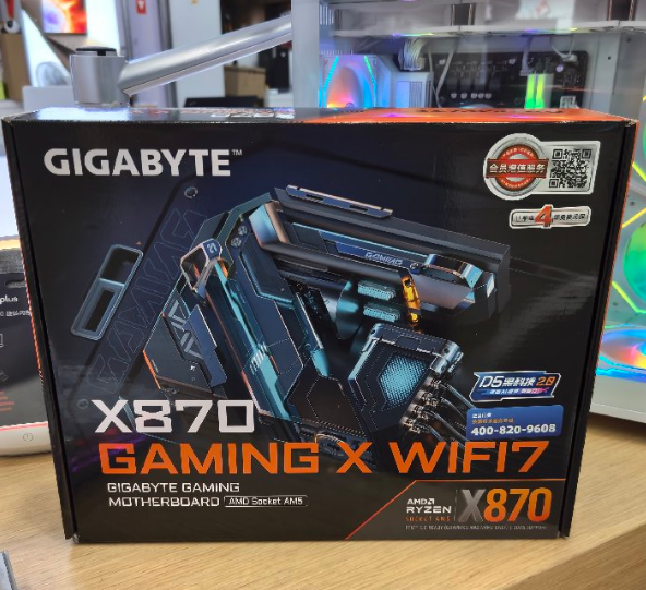 New X870 GAMING X WIFI7 ATX Desktop Motherboard DDR5 4 Channels SATA 256GB Max RAM AM5 Socket M.2 Ports GIGABYTE