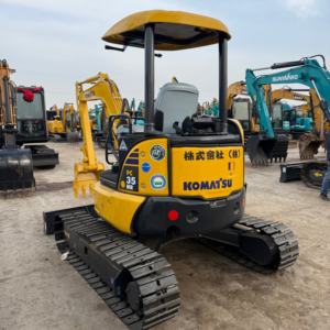 Miniexcavadora Komatsu PC35MR Usada de 3.5 Toneladas con Motor Yanmar y Bomba de Engranajes para Respuesta a Desastres, Despliegue Rápido - Product Image 1