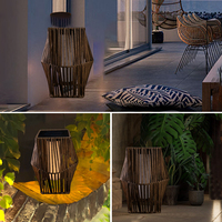 Lampes solaires d'extérieur en rotin Lampe d'éclairage LED de jardin à énergie solaire pour patio Lampe d'éclairage portable Lanterne de tissage Abat-jour pour hôtel