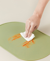 Set de table ovale en silicone de qualité alimentaire, bord surélevé, anti-déversement, résistant à la chaleur, antidérapant, facile à nettoyer