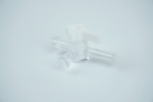 Válvula de 3 vías desechable Yimeixin de un solo mango para terapia de infusión, material PC/PE, origen Jiangsu China, directo de fábrica - Product Image 4