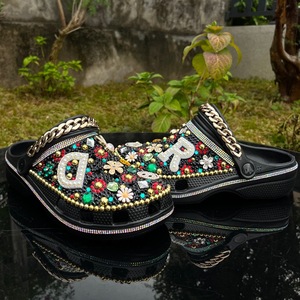 2026 New European American Fashion Brand Simple <b>Clogs</b> Handmade Inlaid Diamond Slippers for Women French Style Ladies Slippers - Product Image 4
