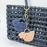 Pendentif artisanal en paille de raphia naturelle, motif floral, mini sac fourre-tout, breloque, porte-clés, accessoire portable pour sac quotidien, fourniture pour boutique