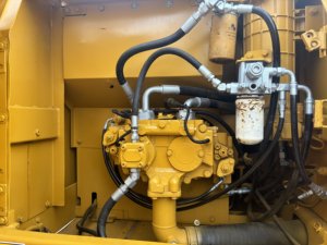 Excavatrice sur chenilles Caterpillar 323DL d'occasion, 23 tonnes, moteur hydraulique, modèle 2020, puissance 110 kW, testée et inspectée - Product Image 6