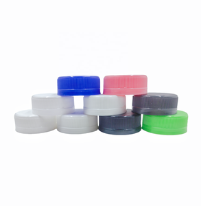 Capuchon fileté <span class=keywords><strong>Sacmi</strong></span> Type 38mm à 2 ouvertures avec joint d'étanchéité et bouchon à vis pliable pour l'eau, les jus et les sodas - Product Image 2