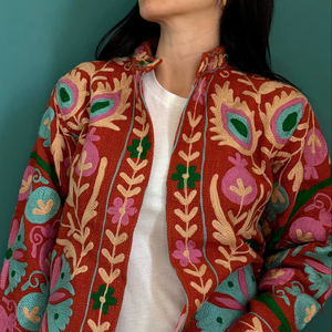 Chaqueta Acolchada Floral de Otoño-Invierno, Bordada a Mano con Diseño Suzani, Ecológica, de Lona Tejida, Estilo Boho, con Botones de Algodón, de la Mejor Calidad - Product Image 1