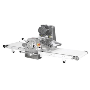 Machine industrielle électrique commerciale de Croissant de paillasse <span class=keywords><strong>pliante</strong></span> de pâte à pâtisserie dessus de <span class=keywords><strong>Table</strong></span> 520B - Product Image 1