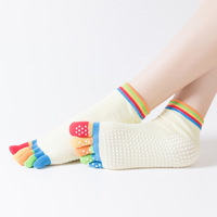 Chaussettes de sport professionnelles pour femmes, à cinq doigts, confortables, courtes, ouvertes à l'arrière, colorées, pour le yoga, idéales pour l'automne