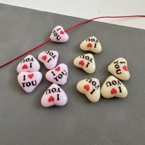 Perles en acrylique imprimées colorées en forme de cœur avec motifs <span class=keywords><strong>Smiley</strong></span> Face et « I Love You » pour sangles de téléphone Y2K - Product Image 4