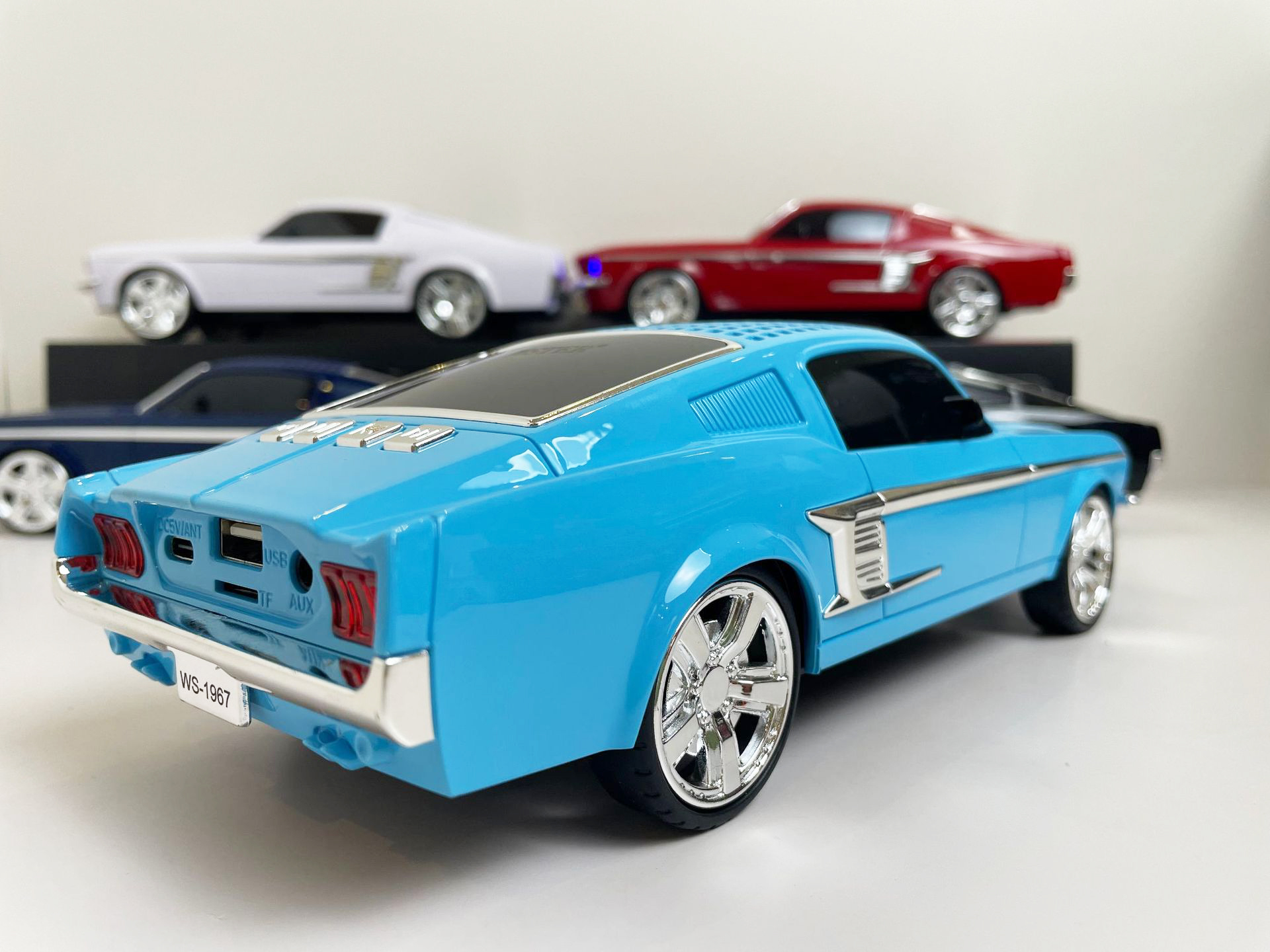 WSTER WS-1955 クラシックカー型スピーカー水色 S4a73ae1df1c04713bc424f2430ee7