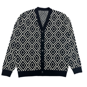 <span class=keywords><strong>Pull</strong></span> surdimensionné géométrique jacquard <span class=keywords><strong>noir</strong></span> à boutons mode hommes <span class=keywords><strong>col</strong></span> en <span class=keywords><strong>v</strong></span> cardigan pulls pour hommes - Product Image 1