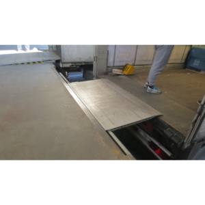 Rampa Manual Deslizante TR90A con Sistema de Gancho - Aleación de Aluminio, Capacidad de 6000 kg, para Montacargas - Product Image 4