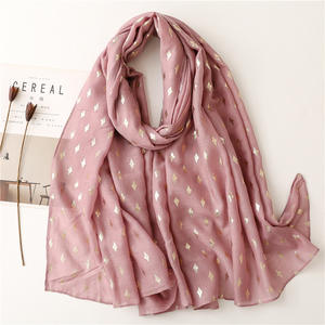 Maatwerk Viscose Polyester Zomer Dames Meisjes Tropisch Blad Glanzend Folie Zilverachtig Mooie Stempel Bladeren Sjaal Sjaals - Product Image 1