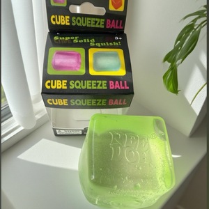 Juguete Sensorial Antiestrés Needoh Style Nice <span class=keywords><strong>Cube</strong></span>, Cubo de Hielo de Material TPR, Juguete Blandito de Maltosa para Aliviar el Estrés y Desarrollar el Agarre - Product Image 3