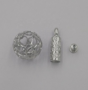 Pendentif Collier Boule Urne Funéraire en Argent <span class=keywords><strong>Sterling</strong></span> 925 Plaqué Or, Design Sphères Creuses Uniques, pour Cendres, Cadeau - Product Image 6