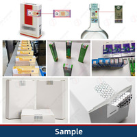 Applicateur automatique d'étiquettes Machine d'étiquetage auto-adhésive à angle droit Machine d'étiquetage de timbres fiscaux pour petites boîtes