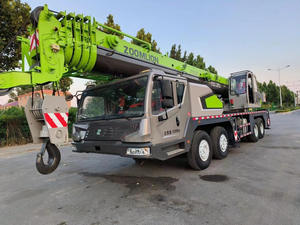 Grue sur camion Zoomlion 80t d'occasion de haute qualité, grue mobile de 80 tonnes, homologuée EPA - Product Image 4