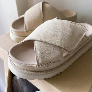 Nouvelles sandales décontractées d'été pour femmes, personnalisées, respirantes, à semelle épaisse et antidérapantes, style Uggs, pour l'extérieur - Product Image 2