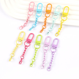 Cadena de pestillo para puerta pintada a colores Chuanfu con cierre de mosquetón para accesorios de joyería DIY 73*13mm - Product Image 1