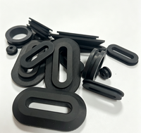 Passe-câble en caoutchouc double face personnalisé, non standard, OEM ODM, étanche et anti-poussière pour panneau