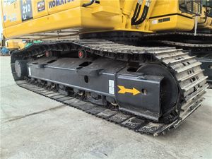 Excavatrice sur chenilles d'occasion Komatsu PC210LC-8, 21 tonnes, modèle 2020, moteur 123KW, boîte de vitesses, prix bas, provenance Japon - Product Image 2