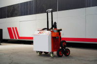 Nettoyeur laser à fibre pulsée portable de type chariot 500W, longueur d'onde 1064nm, refroidissement par air, sans entretien, haute productivité, pour le bois