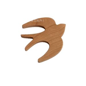Adorno de Pared de Madera con Forma de Pájaro, Hecho a Mano, Decoración para el Hogar, Estilo de Dibujos Animados, Forma Irregular, Origen Zhejiang - Product Image 5