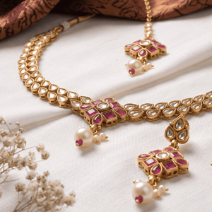 Ensemble collier et boucles d'oreilles classiques en cuivre plaqué or antique avec pendentif en pierre, Maang Tikka, bijoux ethniques indiens - Product Image 2