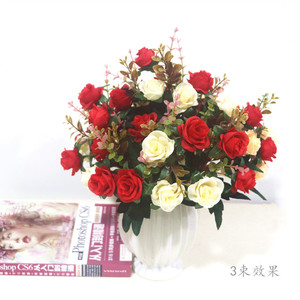 Ramo de Rosas Artificiales Rojas y Blancas de Poliéster Hechas a Mano de Alta Simulación Estilo Clásico para Decoración del Día de San Valentín - Product Image 1