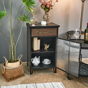 Mueble de Almacenamiento Metálico de Estilo Industrial Vintage de Nuevo Diseño para Sala de Estar Pequeña o Cocina, con Puerta de Vidrio - Product Image 2