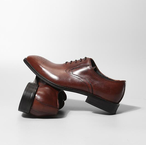 Chaussures habillées en cuir de vachette personnalisées et confortables pour hommes, imperméables, pour le bureau et les occasions élégantes, idéales pour l'automne - Product Image 3