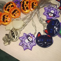 Guirlande lumineuse LED à piles pour Halloween, personnages variés : citrouille, momie, chat noir, sorcière, toile d'araignée, fée, décoration de fête