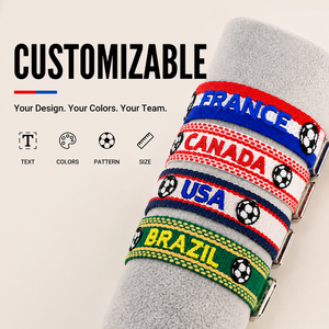 Bracelets d'amitié personnalisés en gros Coupe du Monde 2026 – Bracelets tissés avec logo brodé sur mesure pour les fans <span class=keywords><strong>de</strong></span> football - Product Image 1