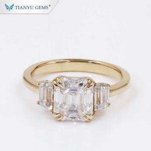 Tianyu personnalisé 14k/18k bague en or jaune 7.5*6.5mm émeraude 5*4*3 bague de fiançailles en forme de bateau Moissanite - Product Image 1