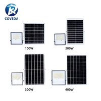Reflector de aluminio con control remoto Ip65 impermeable de alta eficiencia 100W 200W 300W Luz de inundación solar
