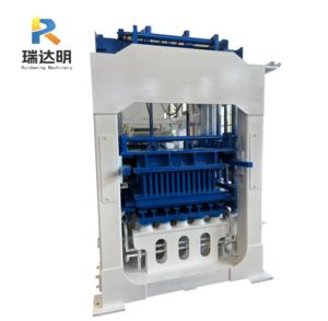 Machine bon marché de fabrication de blocs entièrement automatique, de qualité stable, avec contrôle automatique QT8-15 machine de fabrication de briques à vendre en Afrique - Product Image 1