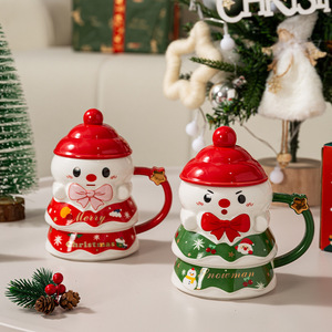 Joli design, bonne qualité, tasse à boire en céramique de Noël avec poignée et couvercle - Product Image 1