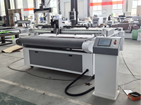 Machine de découpe à couteau oscillant Auto Feed 1625 pour matériaux flexibles