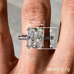 Anello con Diamante Taglio Smeraldo T0781, Pietra Naturale, Stile Classico, Anello di Fidanzamento per Donna - Product Image 4