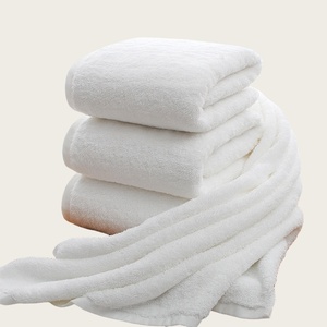 Set di Asciugamani di Lusso in Cotone 16S/21S/32S Bianco per <span class=keywords><strong>Hotel</strong></span>, Vendita all'Ingrosso dalla Fabbrica - Product Image 1