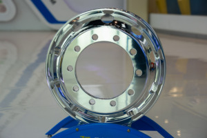 22.5x13.00 Inch Hot Selling Forged <b>Hubs</b> Rims Truck <b>Wheels</b> Aluminum Material - Product Image 2