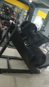 Venta caliente Hack Squat pierna entrenamiento gimnasio comercial EQUIPO DE Fitness placa cargada 45 grados prensa de piernas para el hogar/Centro de gimnasio - Product Image 3