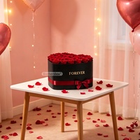 Boîte à fleurs en forme de cœur au design personnalisé, boîte cadeau noire faite à la main pour la Saint-Valentin avec ruban